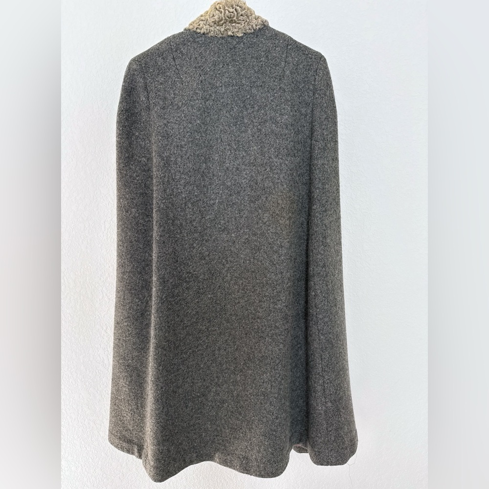 Wool Blend Cape Coat with Faux Shearling Collar - Gray - Picture 4 of 4